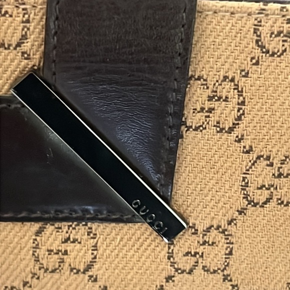 Gucci - Picture 2 of 16